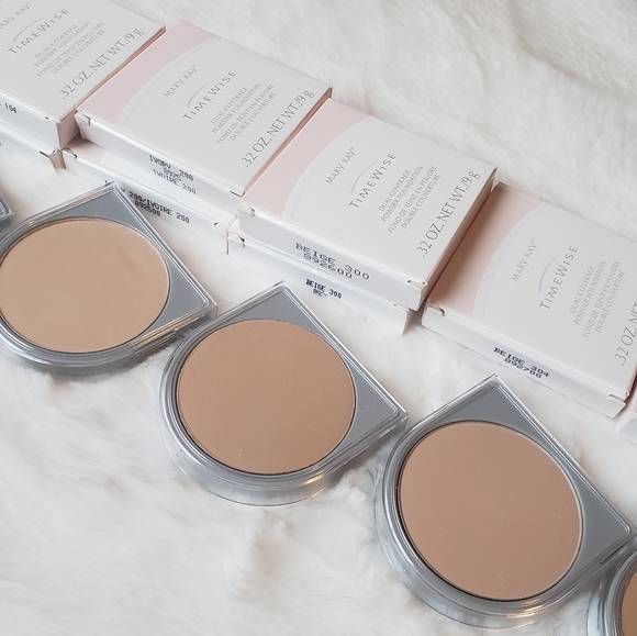 🆕️MK-TW Powder Foundation - Picture 4 of 8